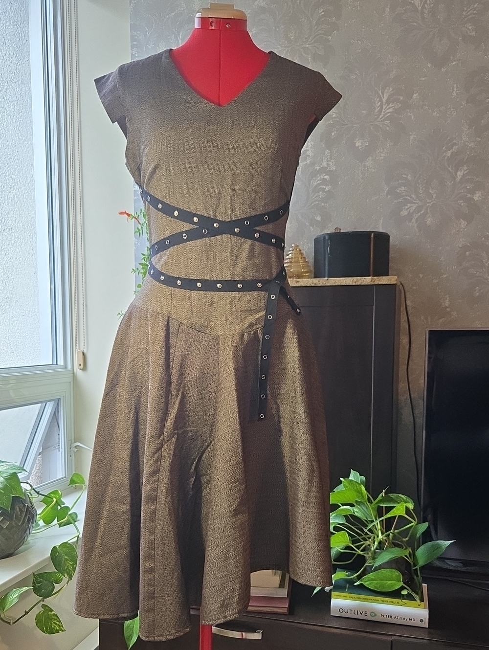 Vintage Y2k Dinh Ba Classic Brown Cap-Sleeve Fit & Flare Dress